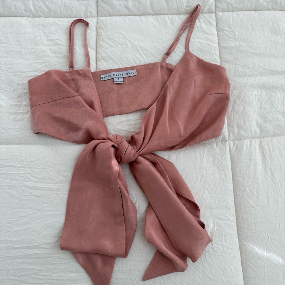 𝅺Silky Tie Top